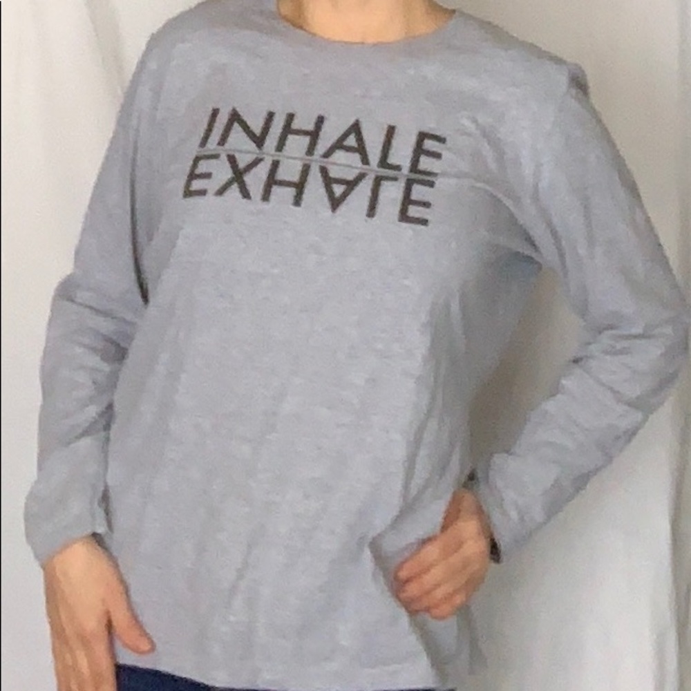 Printed long sleeve t shirt size L